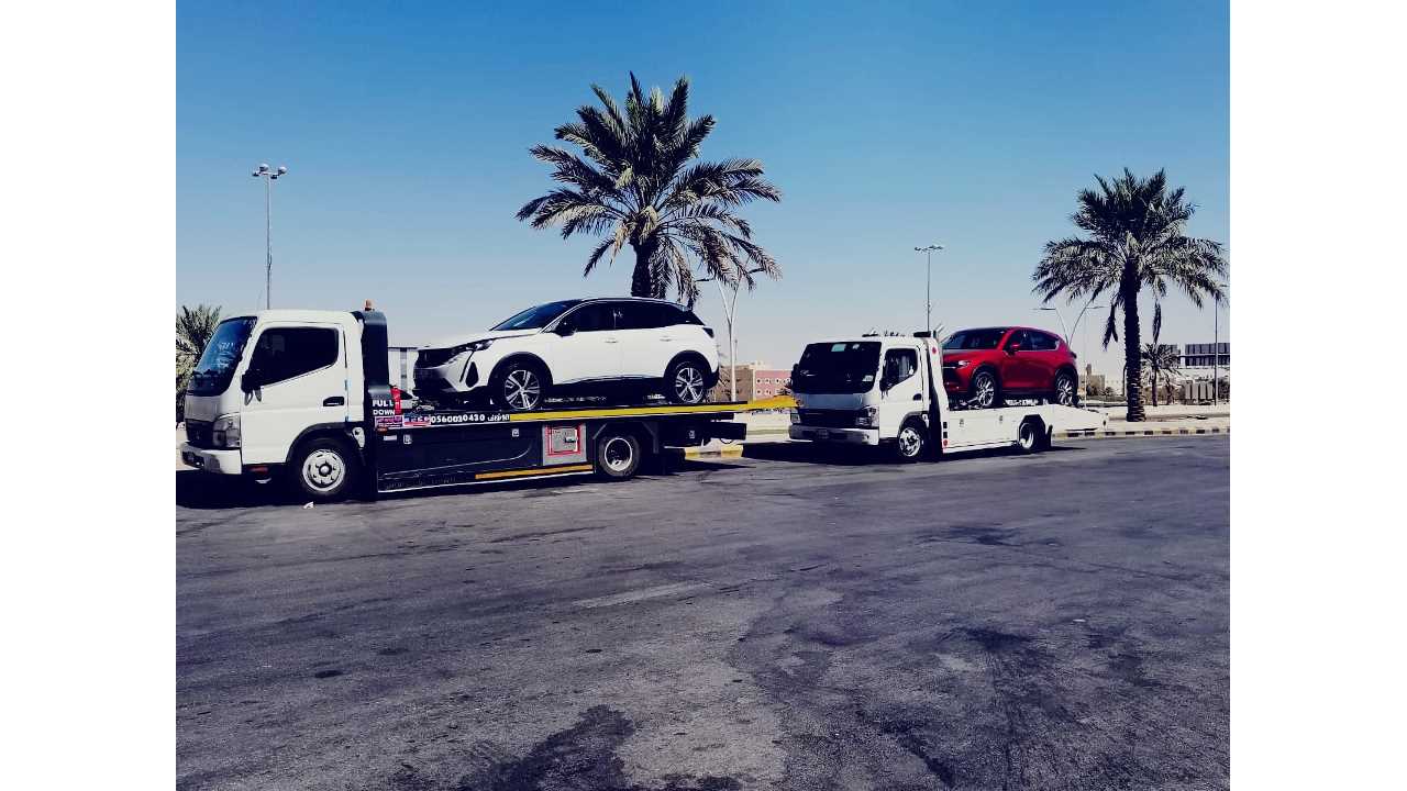 سطحة هيدروليك فل داون 0560030430طريق الاميرماجد.سطحة حي الروضه سطحة هيدروليك النهضة سطحة كرين ونش رافعة شمال جدة