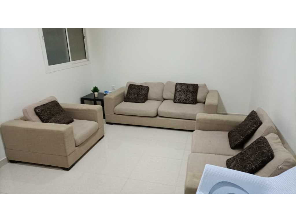 شركة نقل عفش داخل وخارج الرياض