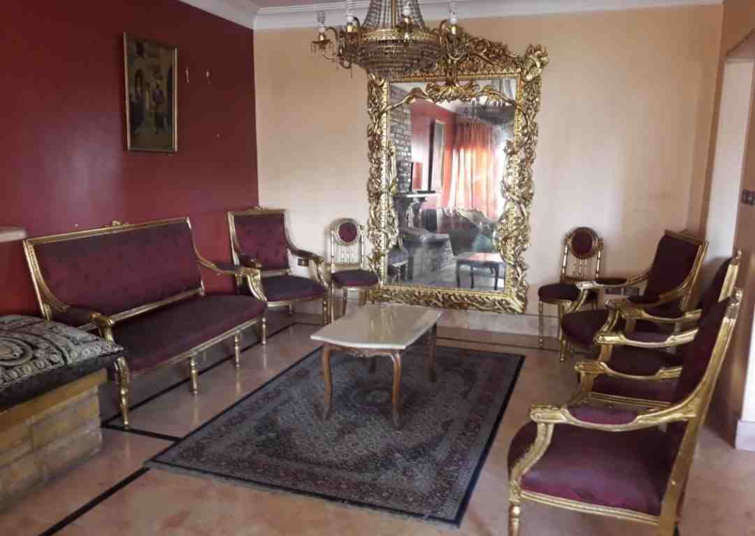 شقة للبيع تاني نمره من ش شهاب