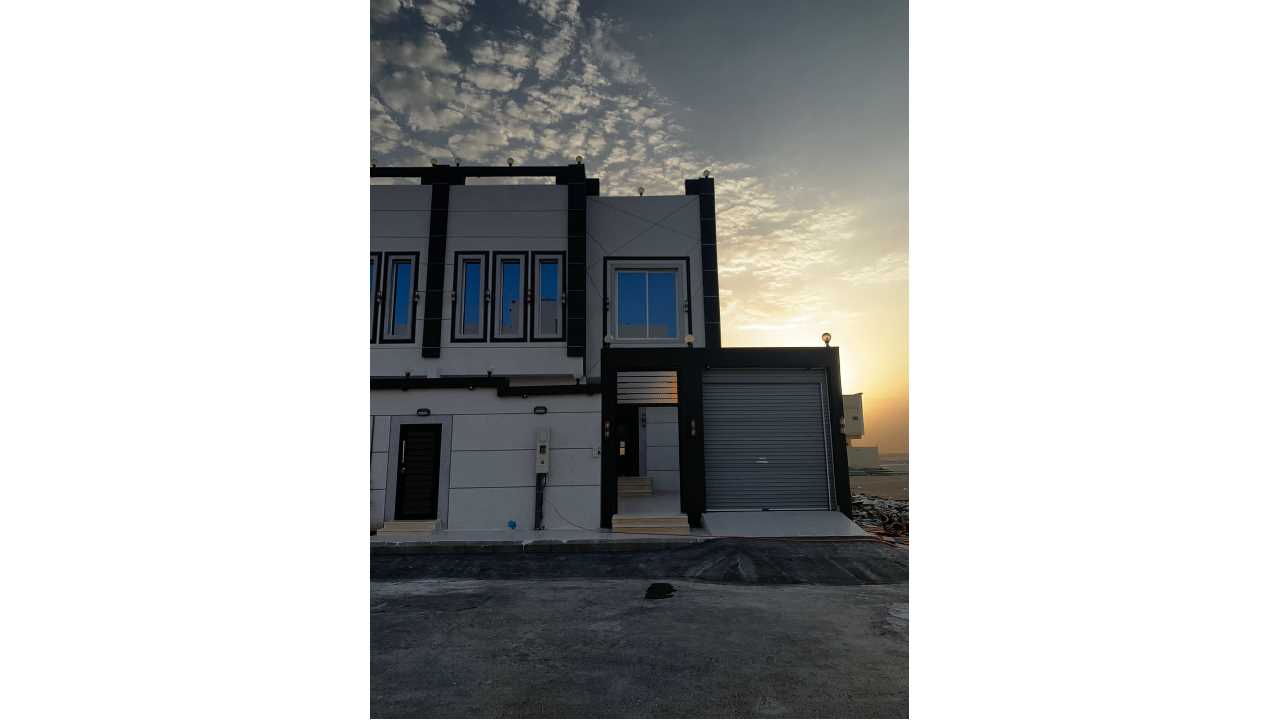 للبيع فيلا وشقق خلفيه في جدة, الحي الفروسيه